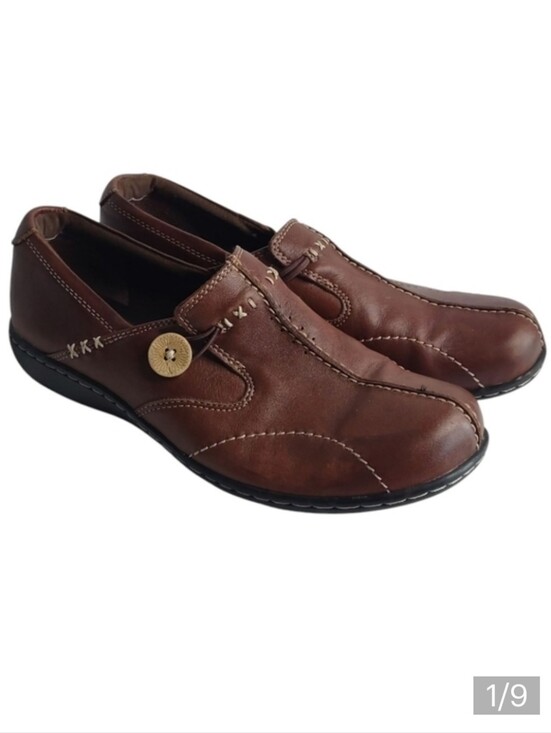 Clarks Shoes - Clarks Loafer Women's Brown Leather Slip On Button Comfortable Shoes Sz 8M